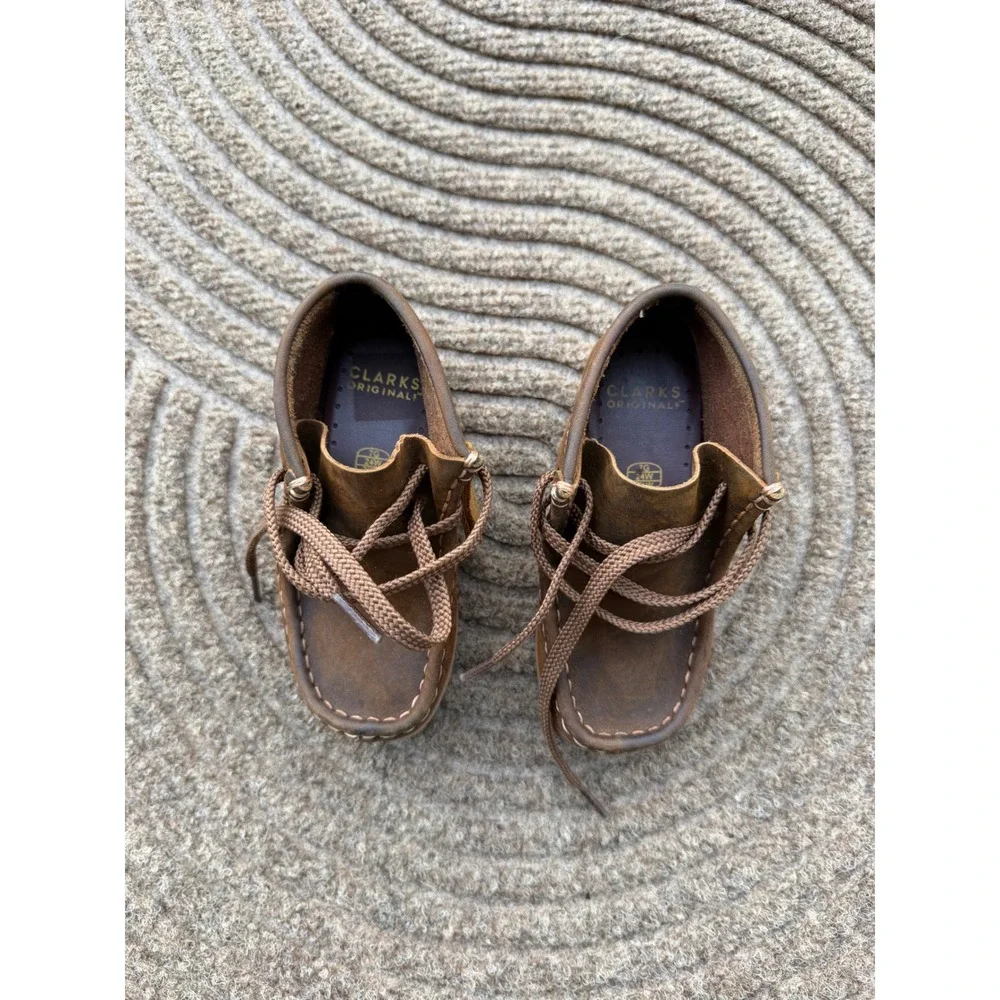 Clarks Originals Wallabee Kids 7.5C Brown Leather Unisex Moccasin Crepe Sole